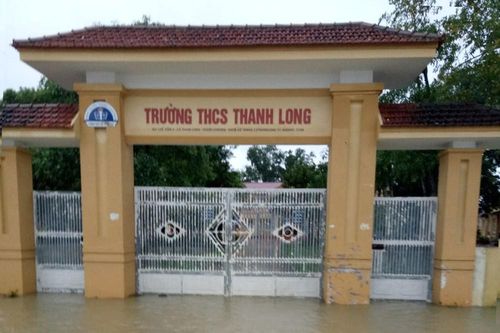 18 địa phương ở Nghệ An cho học sinh nghỉ học, nhiều trường bị thiệt hại do mưa lũ
