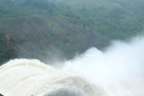Bộ Công Thương: Không có thủy điện Đak Mi 4, lũ sẽ vượt mức lịch sử