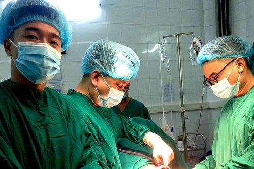 Phẫu thuật thành công khối u hỗn hợp kích thước lớn