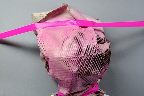 Sự cô độc của con người trong đời sống hiện đại