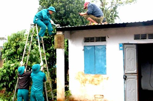 Gia Lai: Nhiều trường hợp bị tường bất ngờ đổ sập đè chết