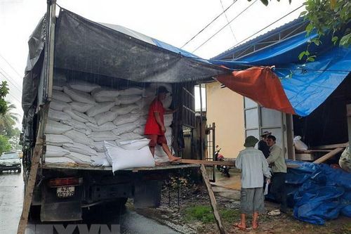 Lên kế hoạch 4 chuyến bay chở hàng tiếp tế vào hai xã ở Phước Sơn
