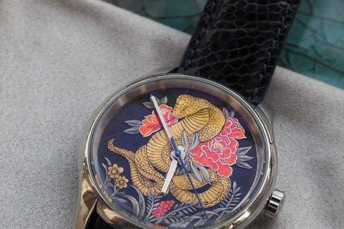 Bí mật nhà nghề và các công đoạn tỉ mỉ điêu khắc đồng hồ có 1 không 2