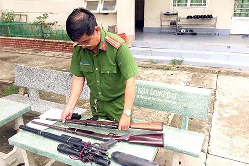Công an huyện Nhơn Trạch: Thu hồi nhiều vũ khí, vật liệu nổ, công cụ hỗ trợ