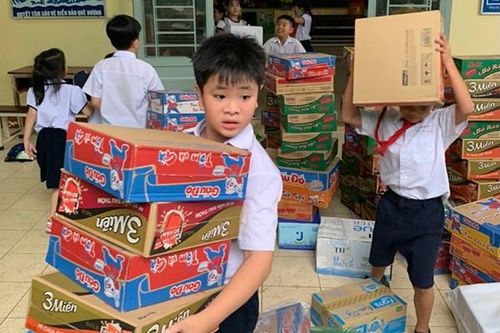 Không tổ chức các đoàn học sinh đi cứu trợ tại các tỉnh miền Trung