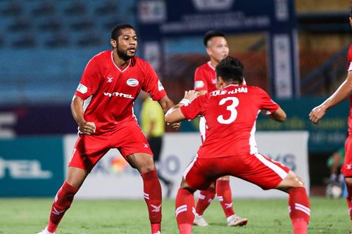 HLV Viettel thận trọng dù nắm 'quyền tự quyết' chức vô địch V-League