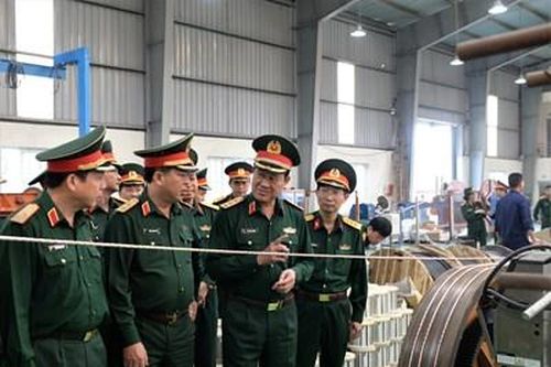 Thượng tướng Bế Xuân Trường kiểm tra và làm việc tại Nhà máy Z143