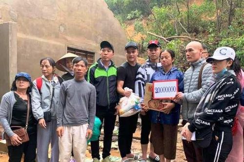 Ân tình của những nhà hảo tâm với người dân vùng lũ Quảng Bình