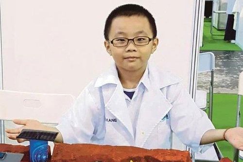 Cậu bé 9 tuổi khiến NASA chấn động