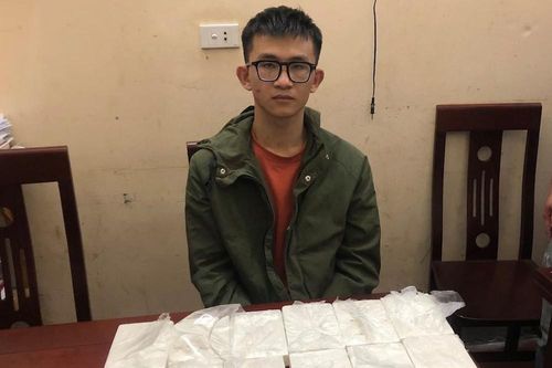 Phá chuyên án 'khủng', bắt đối tượng vận chuyển 12 bánh heroin