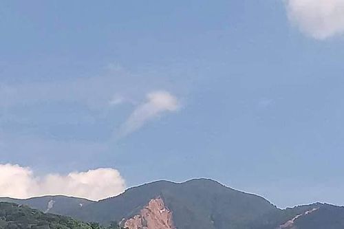 Quảng Trị: Nhà cửa rung bần bật vì nhiều tiếng nổ lớn phát ra từ trên núi
