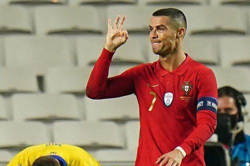 Ronaldo lập công, Bồ Đào Nha thắng trận 7-0