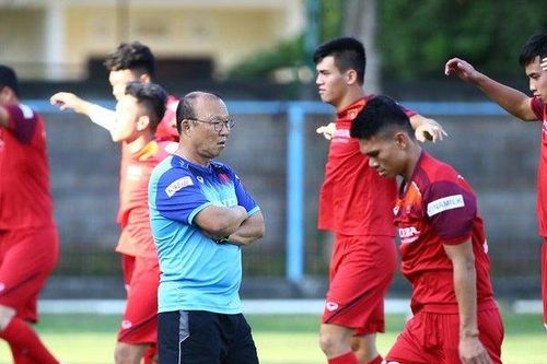 ĐTQG Việt Nam sẽ vô địch AFF Cup 2021 bằng đội hình dự bị?