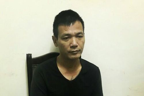 Bắt kẻ 'bán nước'
