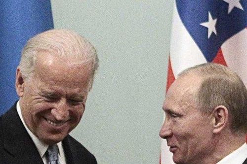 'Sân sau' của Nga bị 'chọc thủng' trước đòn chính sách của ông Biden?