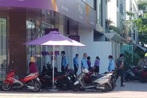 Thanh niên mang xăng đi cướp ngân hàng ở TP.HCM: TPBank thông tin chi tiết