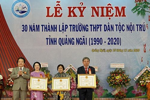 Trường THPT Dân tộc nội trú tỉnh Quảng Ngãi kỷ niệm 30 năm thành lập