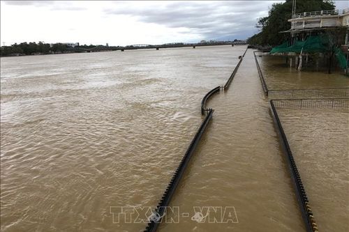Bão số 13: Thừa Thiên - Huế gió giật cấp 11