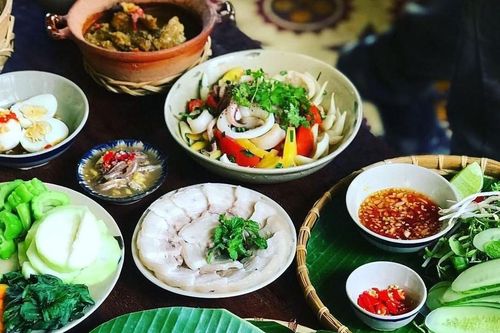 Những quán cơm quê giữa lòng Sài thành