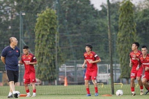 Nếu mất ngôi đầu bảng G vào tay người Thái, ĐT Việt Nam phải làm gì ?
