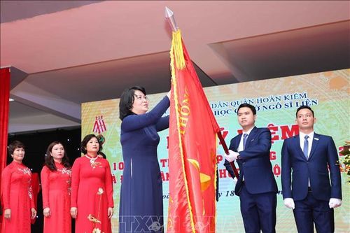 Phó Chủ tịch nước dự kỷ niệm 100 năm Trường THCS Ngô Sĩ Liên