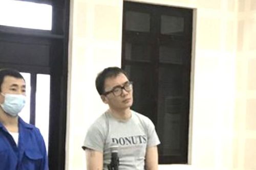 Nhóm tội phạm người Mông Cổ chuyên móc túi hầu tòa