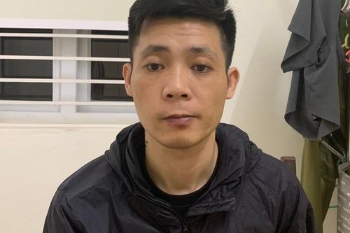 Tin lời bạn trai quen qua mạng, cô gái bị lừa mất điện thoại