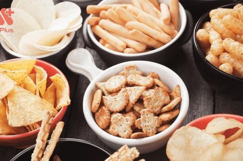 Tác hại khủng khiếp của việc ăn vặt