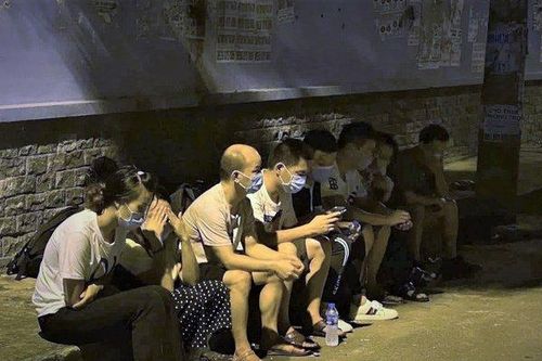 Truy tố nhóm người 'hô biến' người Trung Quốc thành người Việt Nam