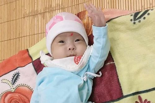 Kỳ tích nuôi sống bé sinh non nhẹ nhất Việt Nam