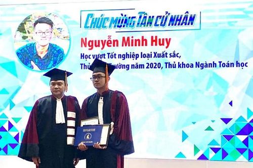 Thủ khoa 'hai đầu' ở trường ĐH KHTN (ĐHQG TP. HCM) và bài tâm sự cảm động ngày tốt nghiệp