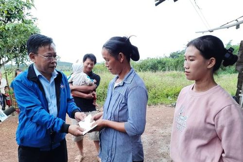 Hơn 1,2 tỷ đồng hỗ trợ đồng bào các dân tộc huyện Cư Jút, tỉnh Đắk Nông