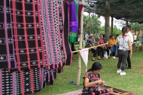 Nghề dệt thổ cẩm, nét đẹp văn hóa cổ truyền của đồng bào dân tộc thiểu số tỉnh Đắk Nông.