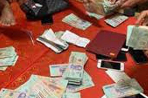 Triệt phá tụ điểm cờ bạc thu giữ nhiều tang vật, tài sản
