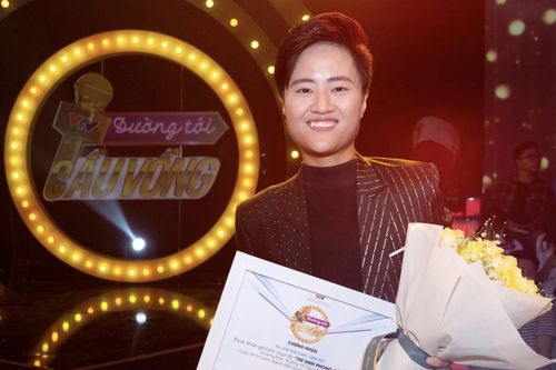 Hành trình chinh phục 'Đường tới Cầu vồng 2020' của MC Hải Linh