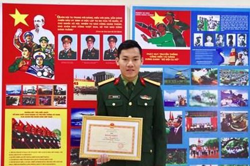 Sĩ quan trẻ có duyên với các giải thưởng