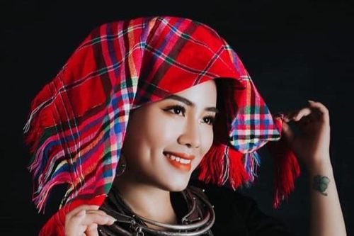 Cô giáo trẻ dạy ở điểm trường xa nhất tại vùng cao biên giới