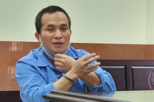 Lấy cớ 'trú mưa', gã đàn ông đồi bại hiếp dâm cháu bé thiểu năng