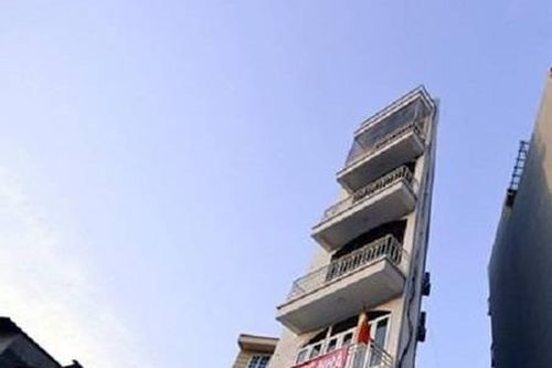 Nhà siêu mỏng, siêu méo, lại xuất hiện