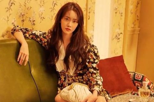 Hình ảnh Yoona (SNSD) chụp cho số tháng 1 tạp chí Elle gây sốt