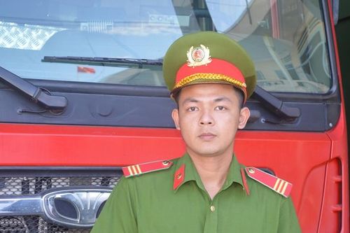 Chiến sỹ Cảnh sát PCCC vinh dự tham dự Đại hội Thi đua yêu nước toàn quốc lần thứ X