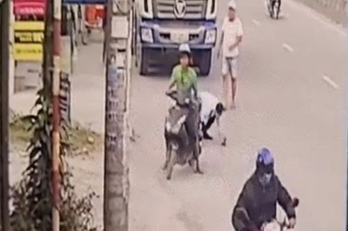Khởi tố, bắt tạm giam kẻ dùng lựu đạn giả cướp ngân hàng