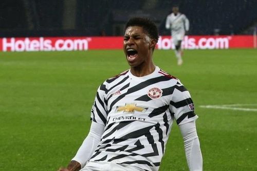 Marcus Rashford cam kết tương lai tại Old Trafford