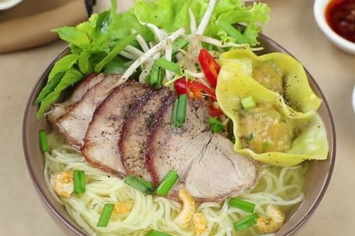 Địa chỉ ăn mì vằn thắn ấm bụng ngày Hà Nội rét buốt