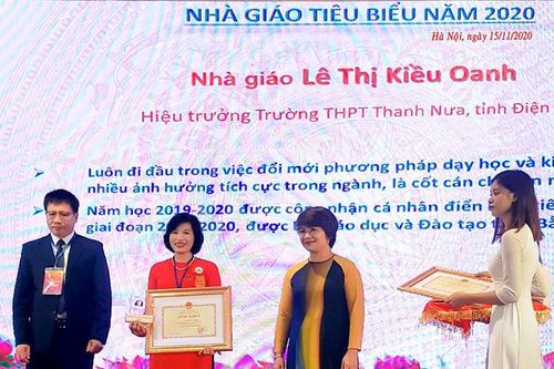 Cô giáo hết lòng vì sự nghiệp giáo dục vùng cao