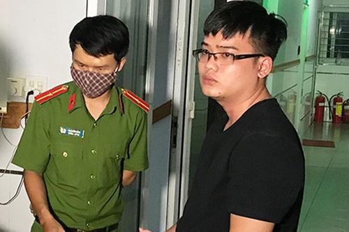 Khởi tố 'tú ông' ở khách sạn Kim Vân Bình