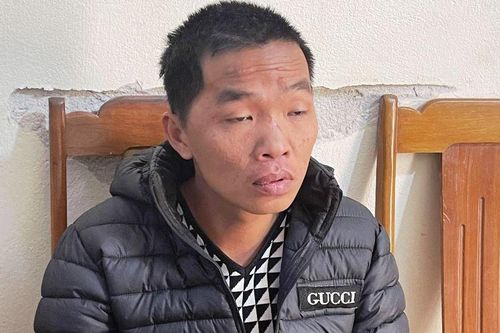 Đòi sổ đỏ không được, con trai dùng gậy sắt đánh mẹ thương tích