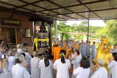 Khai đại hồng chung chùa Kỳ Viên Khánh Phú