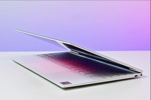 Lenovo ThinkPad T490s vs Dell XPS 13 9300: Ultrabook mỏng nhẹ dưới 30 triệu đồng