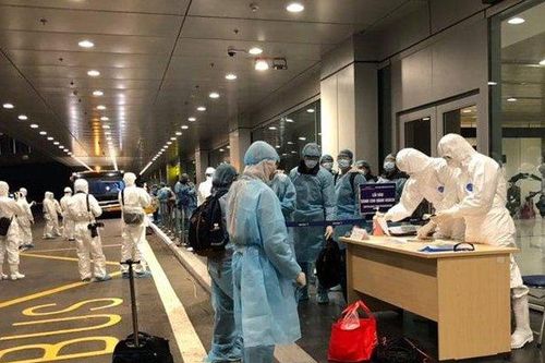 1 bệnh nhân trở về từ Anh nhiễm biến thể mới của virus SARS-CoV-2